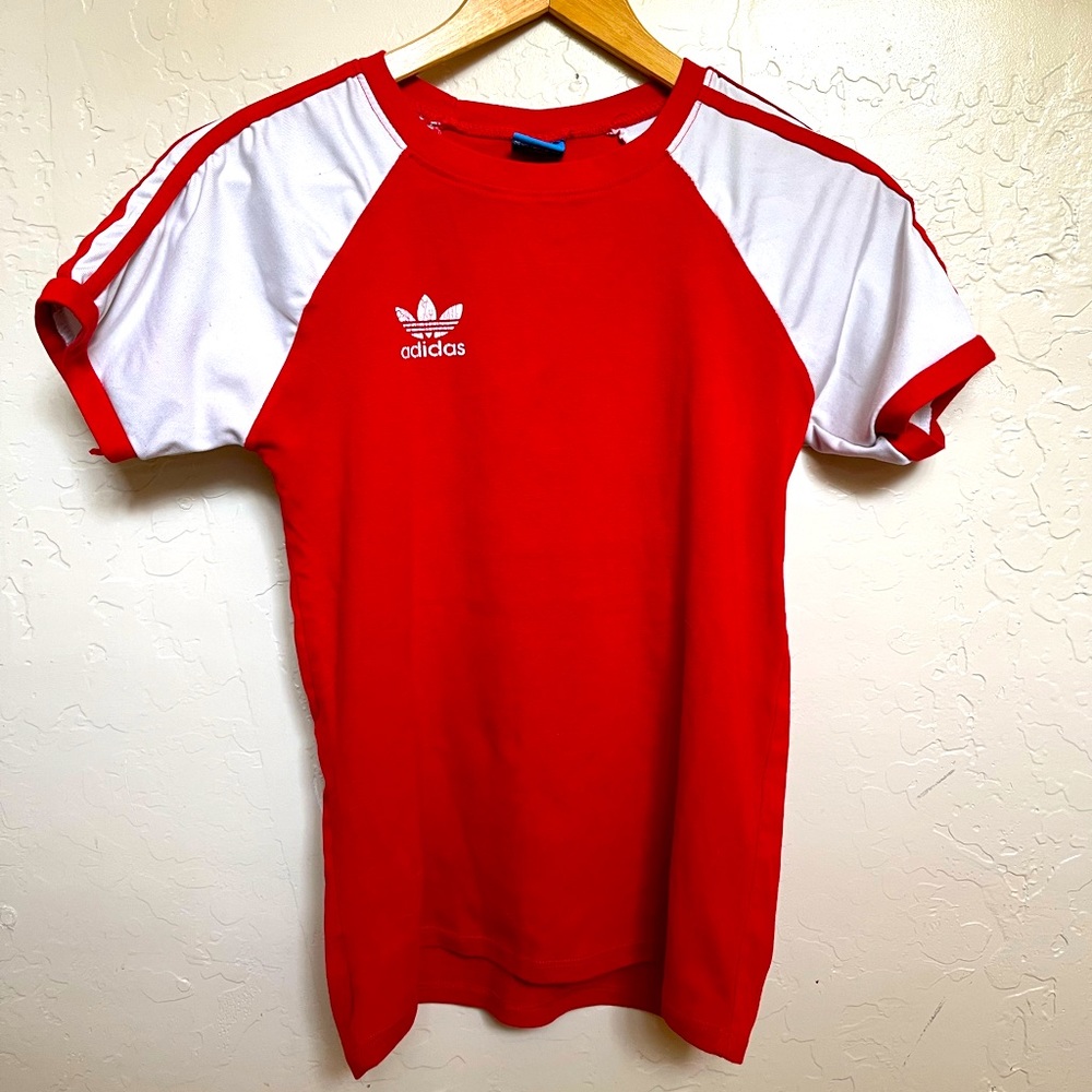 VINTAGE Adidas Ringer T